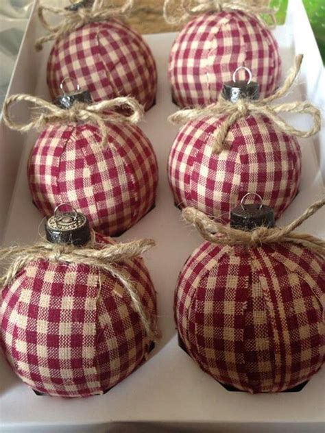 DIY: Christmas tree ornaments: Country-style Christmas ornaments with ...