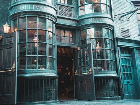 A Complete Guide to Wands in The Wizarding World of Harry Potter – European Hand Tools