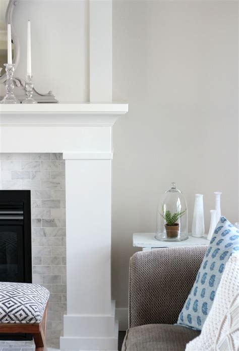 Benjamin Moore White Dove - A Paint Colour Favourite | Paint colors for living room, White paint ...