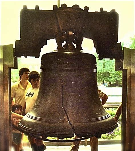 iconic american symbols | The Liberty Bell, iconic symbol of American ... | You can ring me BEL ...