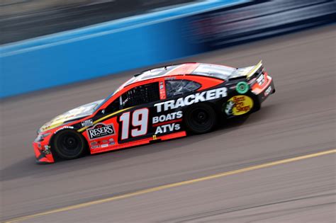 Martin Truex Jr. Narrowly Misses Out on Second Cup Series Championship ...