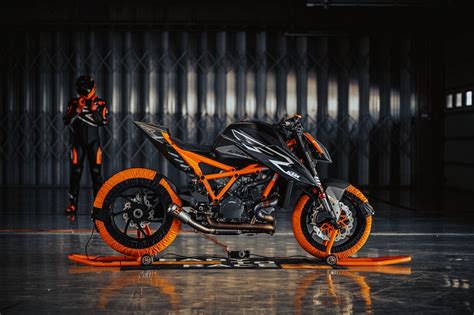 KTM 1290 Super Duke RR (2023-Present) Specs, Performance & Photos - autoevolution