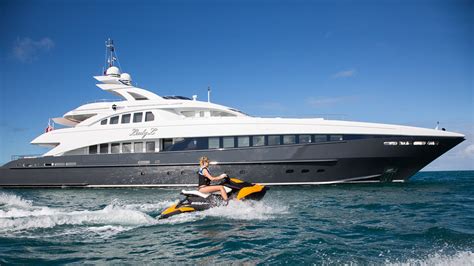 Luxury motor yacht LADY L — Yacht Charter & Superyacht News