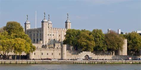 Tower Of London, Home and Fortress for The Kings of England - Traveldigg.com