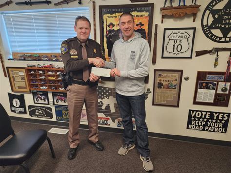 Lake County Sheriff's Office donates $300 to Polar Plunge