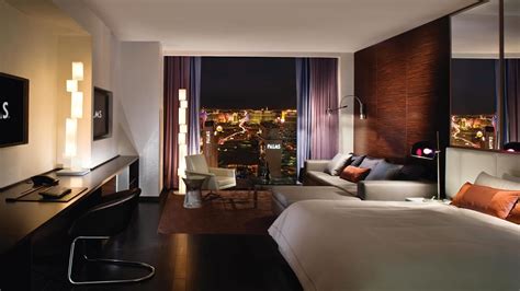 8 Best Las Vegas Hotels with Balcony or Terrace + MAP