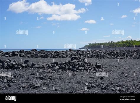 Pohoiki Black Sand Beach in Isaac Hale Beach Park in Hawaii - Hawaii's newest beach, created by ...