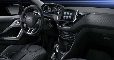 Interior, maletero y medidas del Peugeot 208 | Carnovo