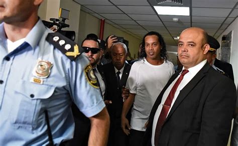 Paraguay Court Sends Ronaldinho Into House Arrest In Fake Passport Case