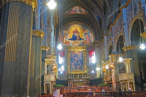 Interior of Cremona Cathedral, Italy – Stock Editorial Photo © dav76 ...