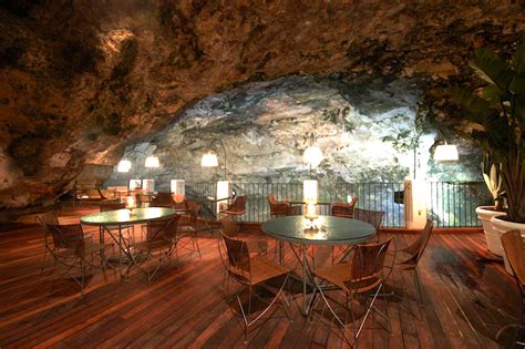 The Summer Cave is a Tranquil Italian Restaurant Tucked into a Cozy Sea Cave | Inhabitat - Green ...