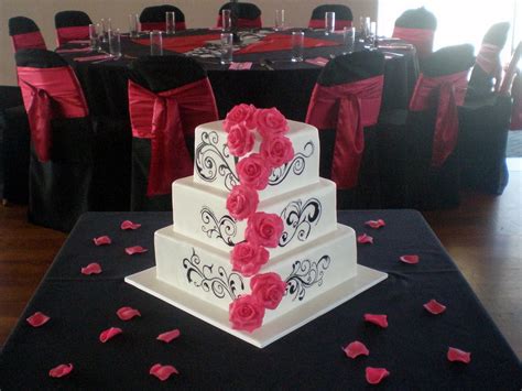 Sugar Siren Cakes Mackay: Hot Pink Roses & Vines Wedding Cake