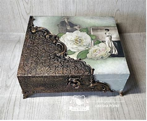 Vintage style decoupage box with mixed media – Artofit