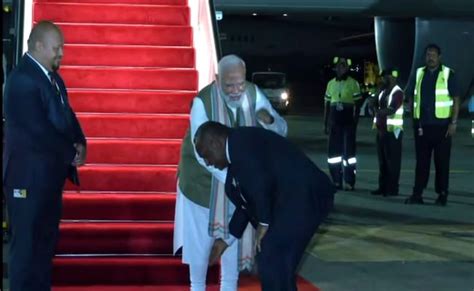 Watch: Papua New Guinea PM Touches PM Modi's Feet During Welcome Ceremony