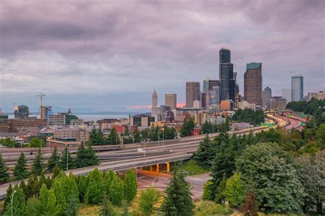 Premium Photo | View of downtown seattle skyline