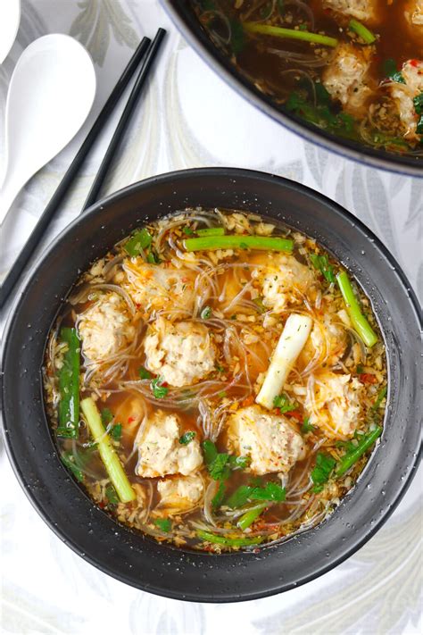 Thai Glass Noodle Soup (30 minute recipe!) - That Spicy Chick