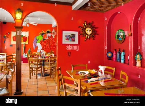 MEXICAN RESTAURANT INTERIOR Stock Photo - Alamy