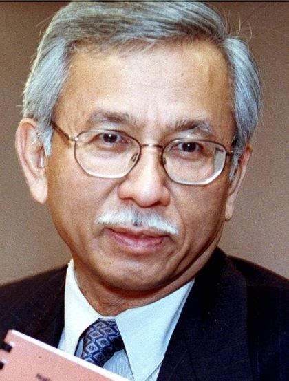 Mondo Della Politica: Tun Daim Zainuddin Forsees Catastrophe For UMNO