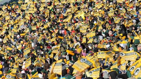 Packers Celebrate With Fans at Lambeau Field