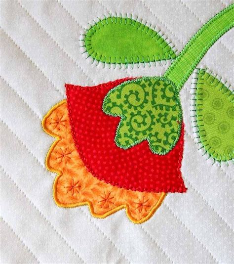 4 essential tips to applique with decorative stitches | Applique stitches, Applique, Flower diy ...