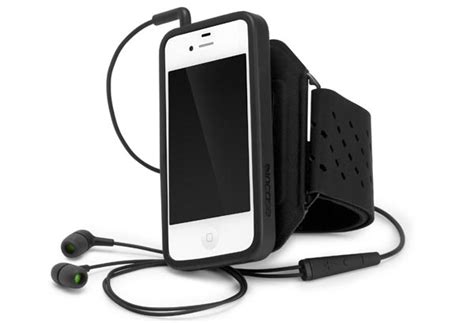 Incase Sports Armband Deluxe for iPhone 4 and 4S | Gadgetsin