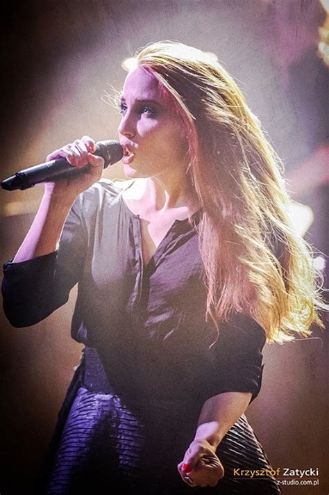 Simone Simons, Live performance @Germany 2015 - Simone Simons Photo ...