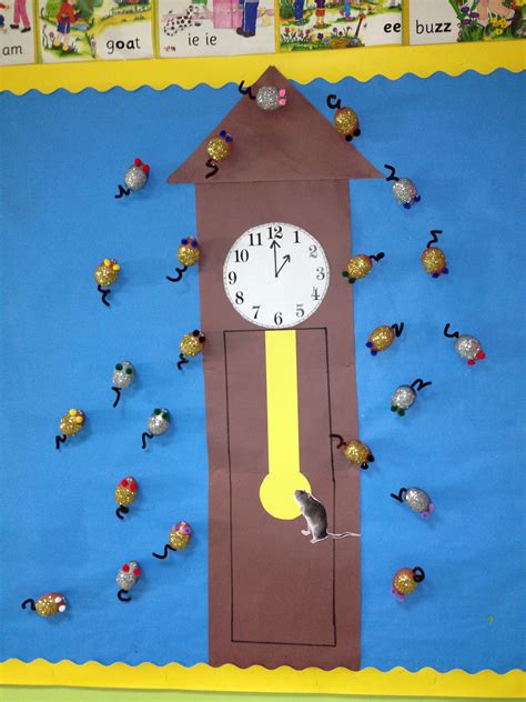 Hickory Dickory Dock Nursery Rhymes Kindergarten, Nursery Rhymes Preschool Crafts, Kids Nursery ...