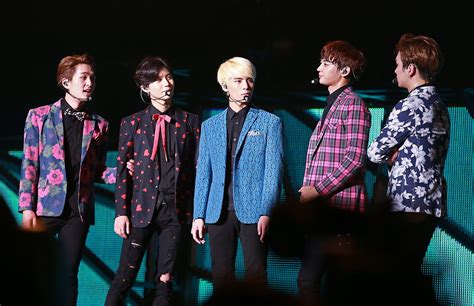 File:Shinee at the SHINee World Concert III in Taiwan.jpg - Wikimedia Commons