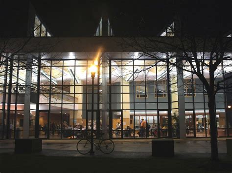 College at a Glance | Oberlin College and Conservatory