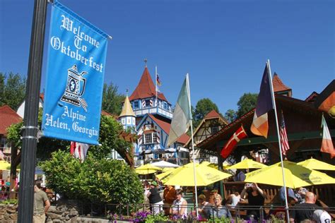 Guide to Oktoberfest 2022 in Helen, GA | ExploreGeorgia.org