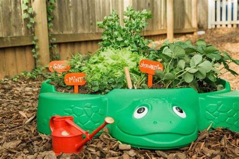 Garden Decor Ideas | Diy garden projects, Gardening for kids, Garden projects