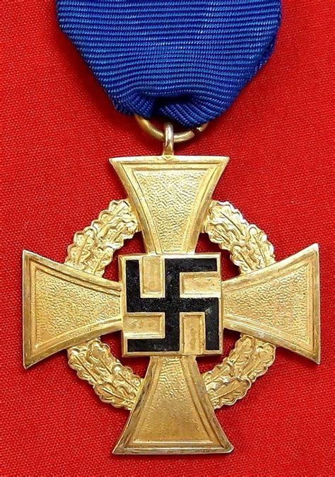 **SOLD** WW2 GERMAN FORTY YEAR FAITHFUL SERVICE MEDAL | JB Military Antiques