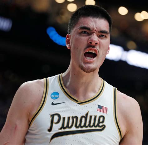 Purdue's Zach Edey sweeps postseason awards with Naismith Award