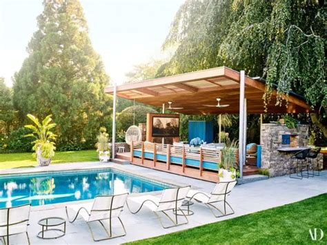 40 Ultimate Pool Cabana Ideas For A Fancy Relaxing Time