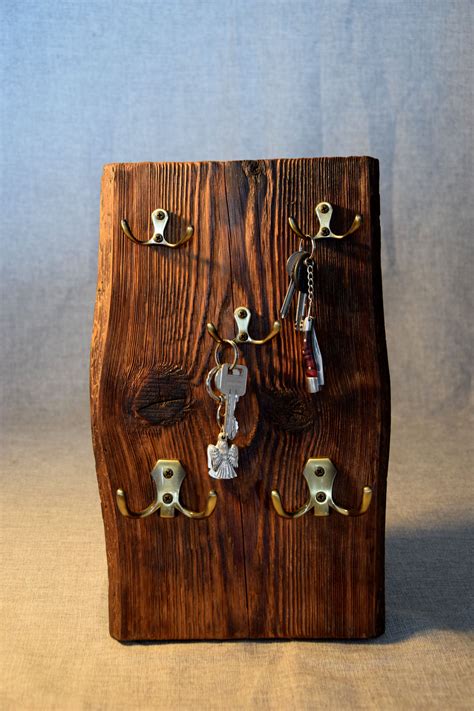 Rustic Key Rack | Rustic keys, Rustic wall hooks, Key hanger