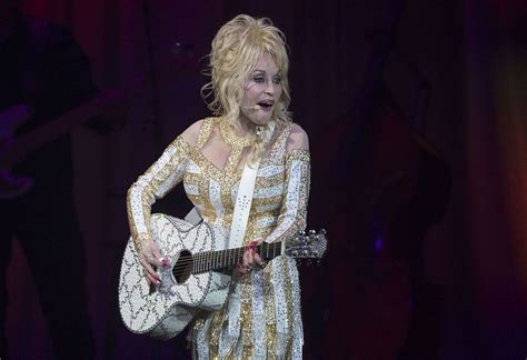 Dolly Parton In Concert | Dolly parton, Dolly, Concert