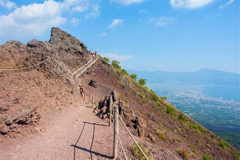 Vesuvius National Park: book tickets to visit volcano Mount Vesuvius