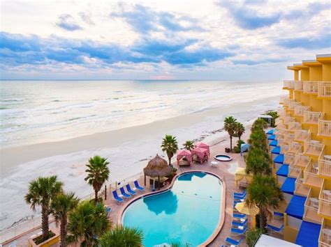 7 of the Best Daytona Beach Oceanfront Hotels - TripsToDiscover