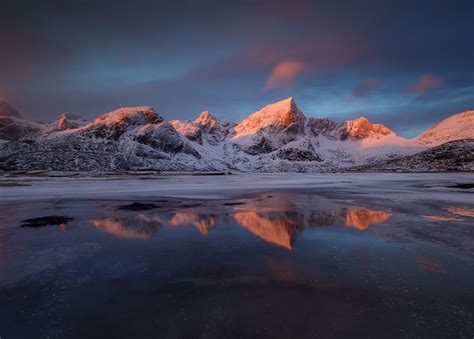 Flakstad Lights - Wonderful morning light on the mountains surrounding ...