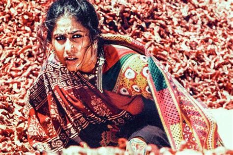 Mirch Masala Review: Smita Patil’s Film Is Still A Powerful Commentary ...