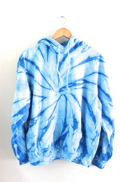 Sky Blue Tie-Dye Hoodie – Era of Artists