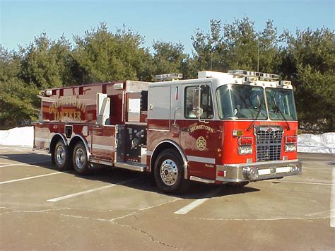 Custom Tanker – New England Fire Equipment & Apparatus