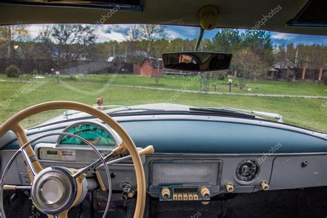 Vintage car interior GAZ M21 Volga — Stock Photo © stocktributor #73003225