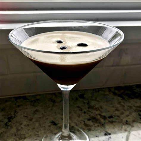 Espresso Martini Kahlua Drink Recipe | Homemade Food Junkie