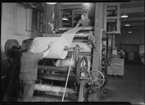 File:Holyoke, Massachusetts - Paper. American Writing Paper Co. Super-calender - putting on roll ...