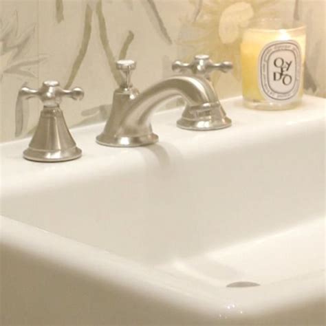 Modern farmhouse bathroom decor inspiration. Detail of a gorgeous ...