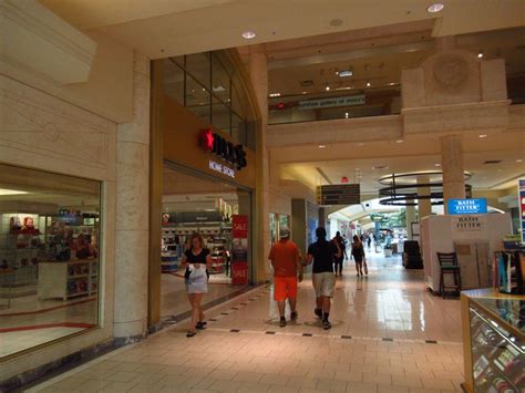 Sky City: Retail History: Concord Mall: Wilmington, DE