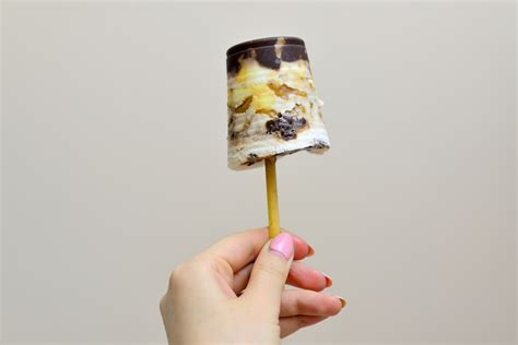 How to Make Toffee Ice Cream Bars: 9 Steps (with Pictures)