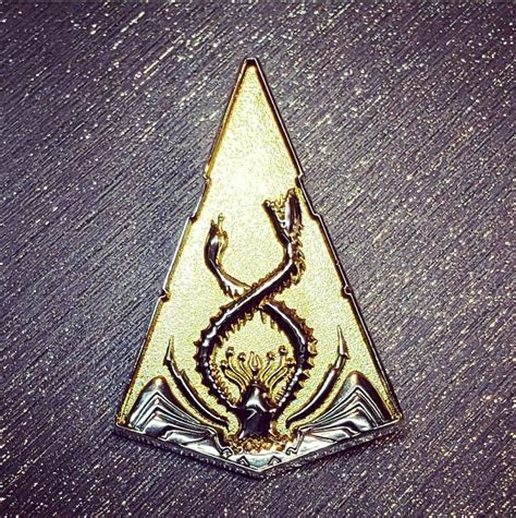 Chimera Thrawn Metallic Emblem Pin