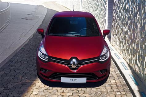 Facelifted Renault Clio (2016) Specs & Pricing - Cars.co.za